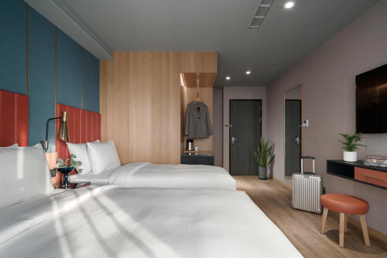 Kindness Day Hotel Tainan Exterior photo